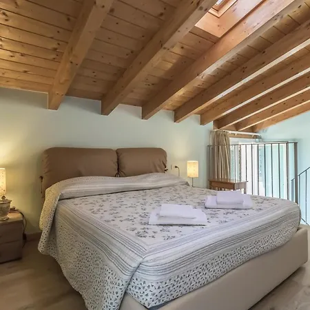 Rebecca - Tremezzina Mezzegra